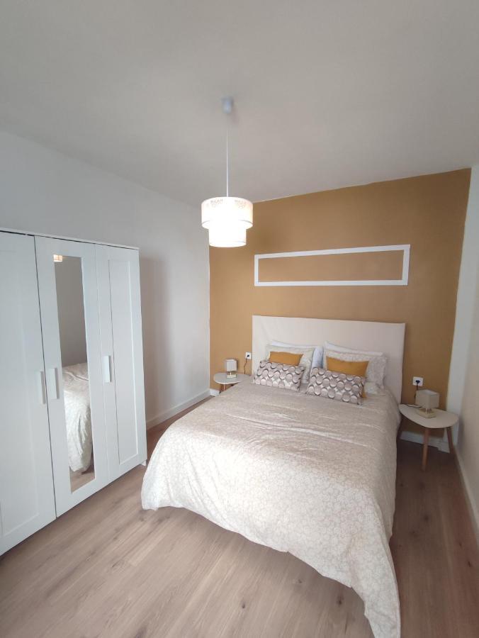 La Casona Vivienda Uso Turistico Recien Reformada En El Centro De Vilagarcia. فيلاغارثيا دي أروزا المظهر الخارجي الصورة
